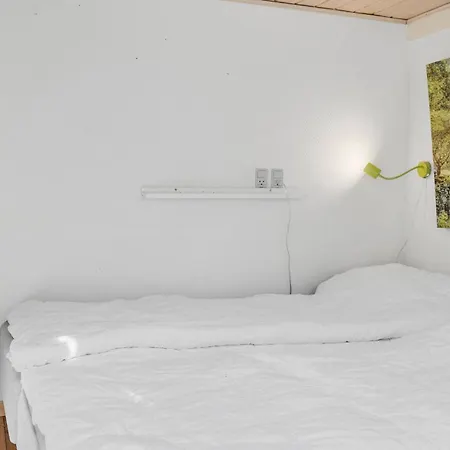 2 Bedroom Gorgeous In *
